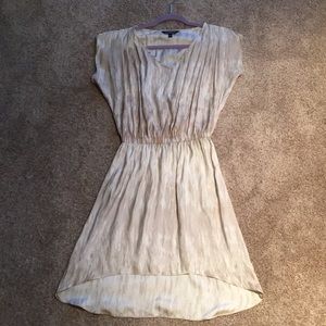 Very comfy hi-low Express dress